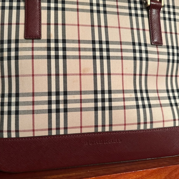 Burberry Tote - Picture 2 of 9